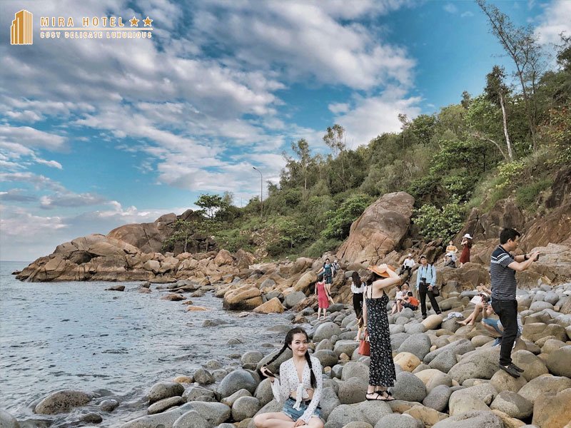 du-lich-he-quy-nhon-voi-nhung-dia-diem-khong-the-bo-qua-bai-trung-miraquynhon